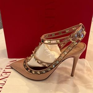 Valentino Garavani Rockstud Pumps WORN ONCE